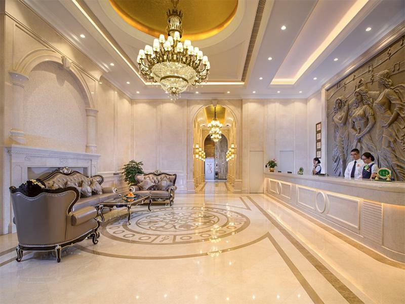 Vienna International Hotel Guangdong Puning Sqaure Екстер'єр фото