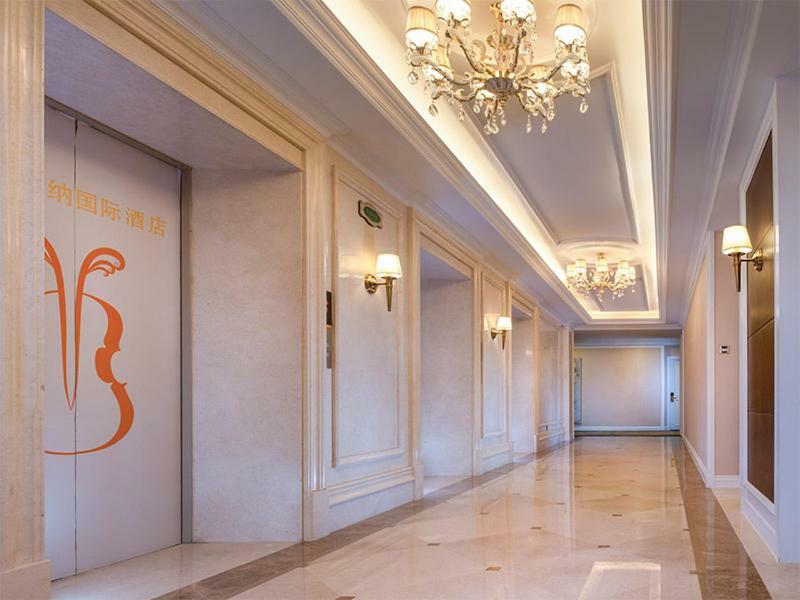 Vienna International Hotel Guangdong Puning Sqaure Екстер'єр фото